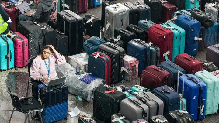 IndiGo crisis: Passengers can seek damages beyond statutory minimums for flight cancellations