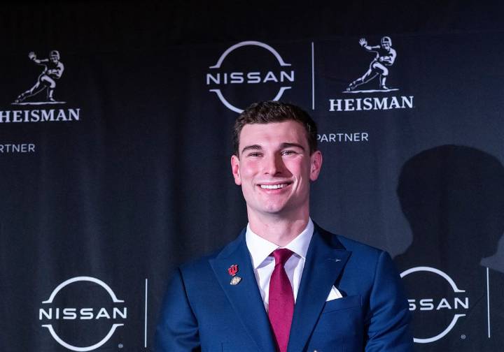 Indiana QB Fernando Mendoza wins the Heisman Trophy