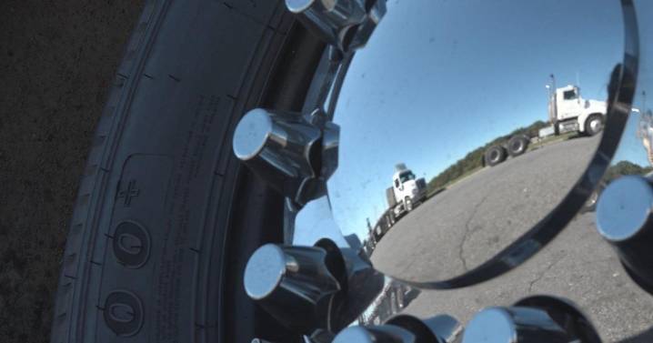 Federal review finds 44% of US trucking schools don't comply with government rules