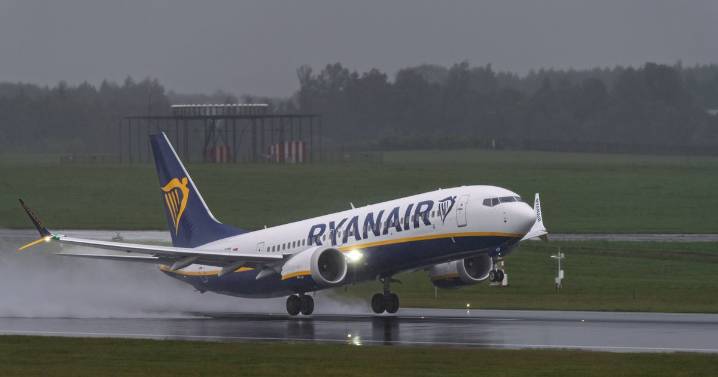 Ryanair and EasyJet passengers get 'free' perk if they book this seat