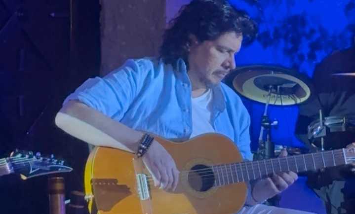 Provoca Paco Rentería magia en San Miguel de Allende (VIDEOS)