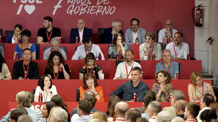 El temor a pagar la factura de la corrupción se propaga por las federaciones del PSOE: “En Extremadura tocaremos suelo”