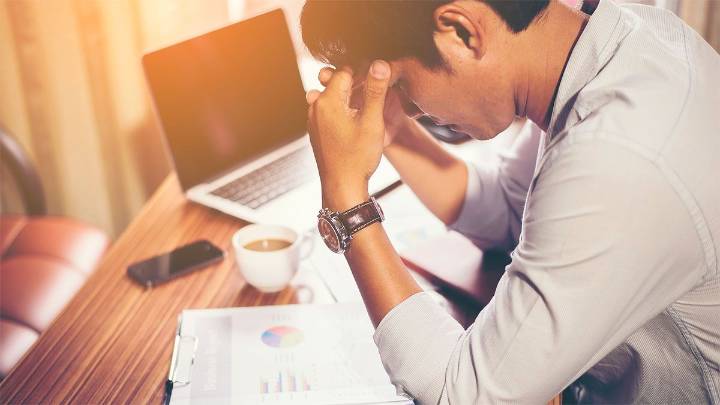 Nuevos estudios aseguran que los jóvenes padecen más estrés y los 50 ya no son los años más tristes