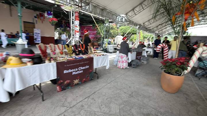 Cuautla alberga Mercadito Solidario con 50 emprendedores locales