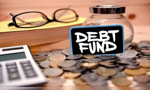Debt funds see ₹25,693 crore net outflow in November as liquidity tightens