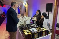 Las monjas de Toledo salen de sus conventos para vender dulces en una feria ‘divina’