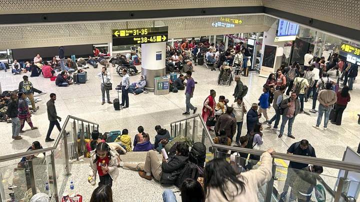 IndiGo flight cancellations stretch into fourth straight day; airline’s departures from Delhi on hold till 3 p.m. on Dec. 5