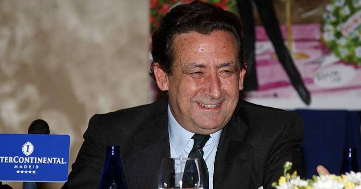 Muere el periodista y escritor Alfonso Ussía a los 77 años