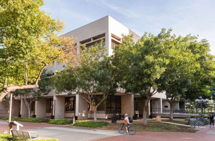 University of Southern California Rolls Out Accelerated JD/MBA Program