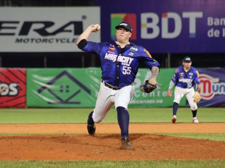 Nick Struck lideró la victoria de Tigres para dividir en Maracay