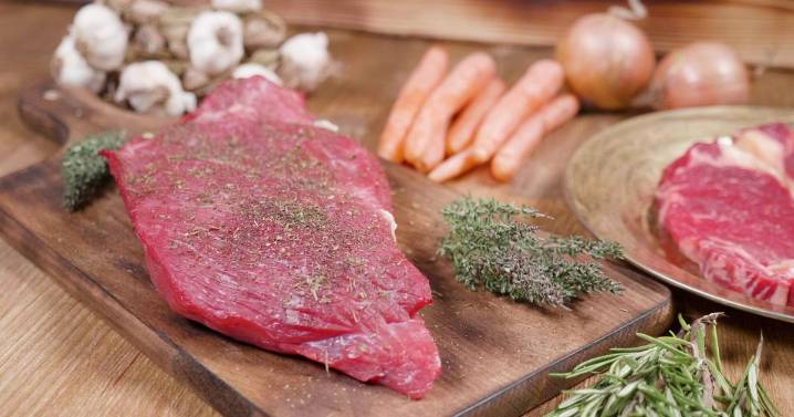 FDA awards $1 million grant to U of I researchers to study resistant bacteria in meat, seafood