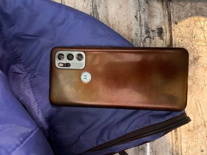 Detuvieron a un hombre que robó un celular en un colectivo