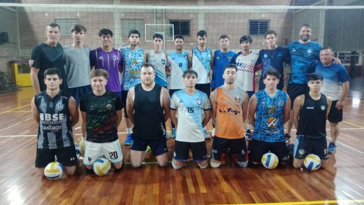 Rowing se prepara para la Liga Nacional de vóleibol