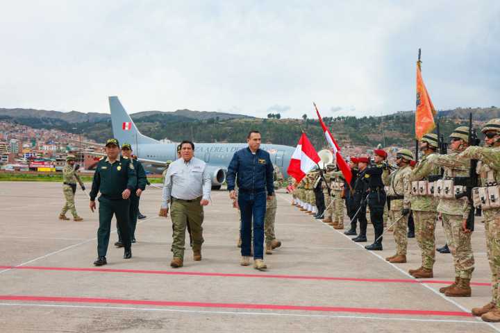 Presidente Jerí arriba a la región Cusco para cumplir actividades oficiales