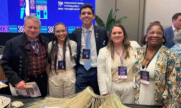 La cestería aborigen de Formosa llegó a la revista de la UNESCO