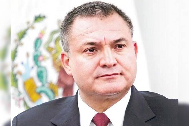 Detienen a cómplice de García Luna por desviar 5 mil mdp de prisiones federales