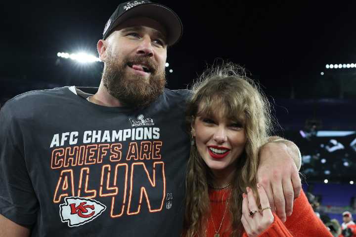 Travis Kelce Claims He and Fiancée Taylor Shift Have ‘Never Once’ Had an Argument