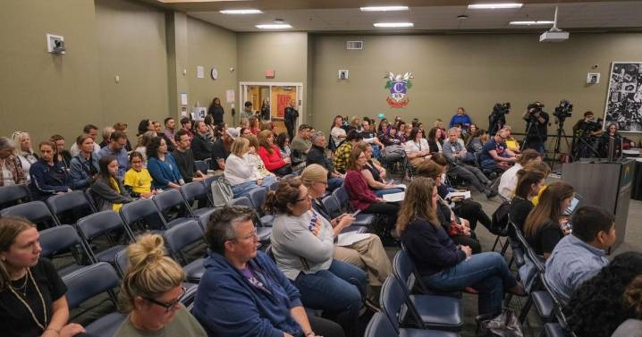 Two Scottsdale schools to close soon