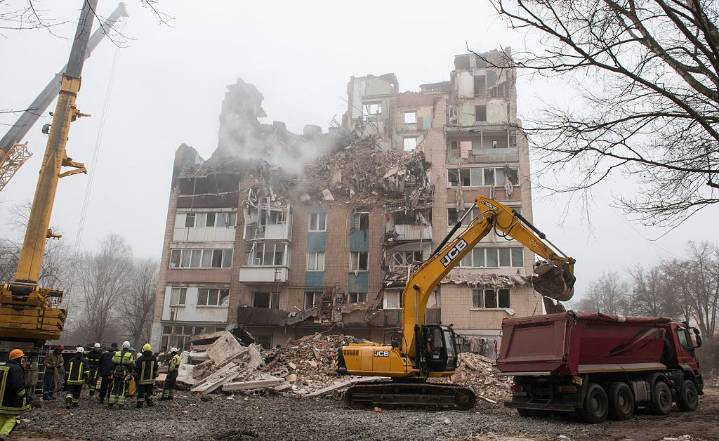 Why War Is So Bad For Emissions