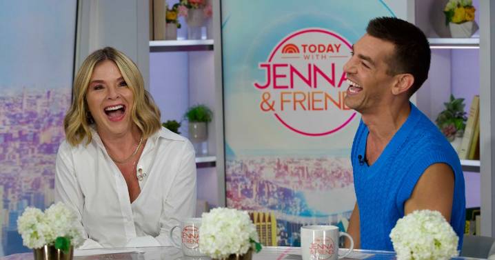 Watch Matt Rogers Hilariously Prank Call Jenna Bush Hager