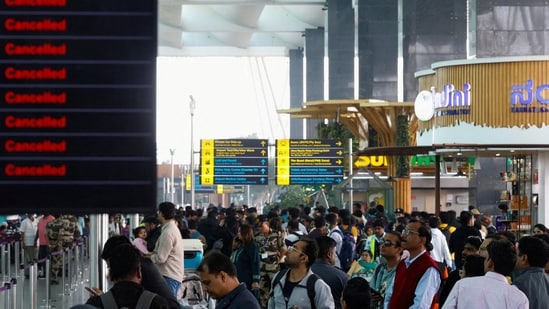 LIVE: DGCA sends showcause to IndiGo CEO, says ‘failed in your duty’