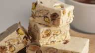 Esta es la mejor receta que conozco para hacer turrón duro en la Thermomix: solo lleva 5 ingredientes