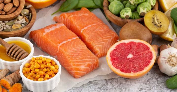 Alimentos ricos en vitamina B12 que puedes incluir a diario para mejorar el ánimo y la energía