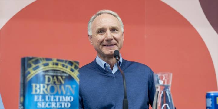 Dan Brown destaca las tres cosas que más le gustan de España: “Esperaban que dijera Cervantes, Picasso, García Lorca... Y dije Mecano, Butragueño y los churros”