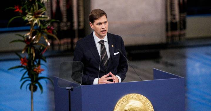 Comité del Nobel de la Paz exige renuncia a Maduro