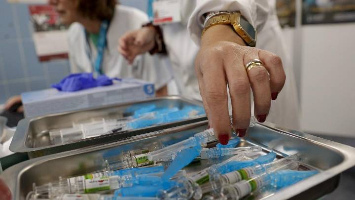 La gripe aprieta: los ingresos suben un 20% y las consultas un 46% en 7 días