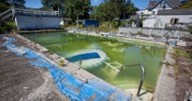 'Erotic' honeymoon hotspot is now abandoned hellhole with filthy green pool