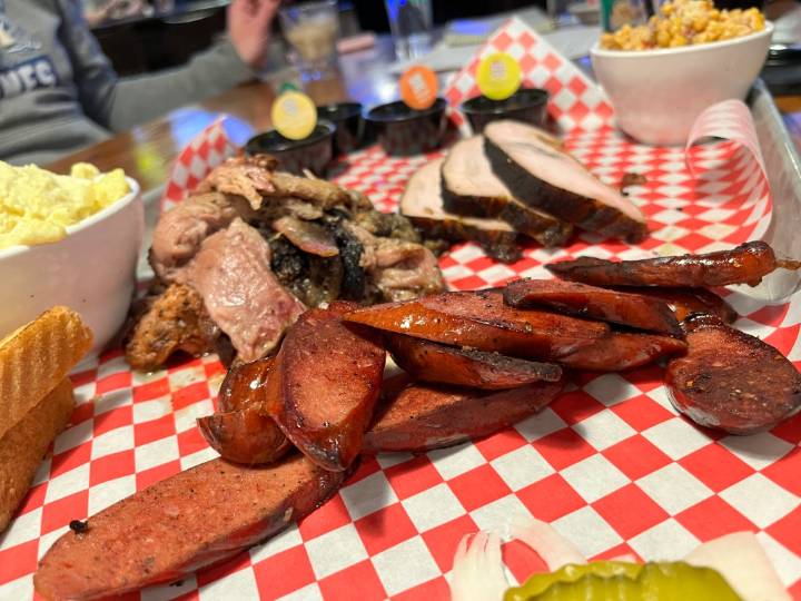 Petey’s BBQ to end its culinary residency at Alary’s Bar in St. Paul