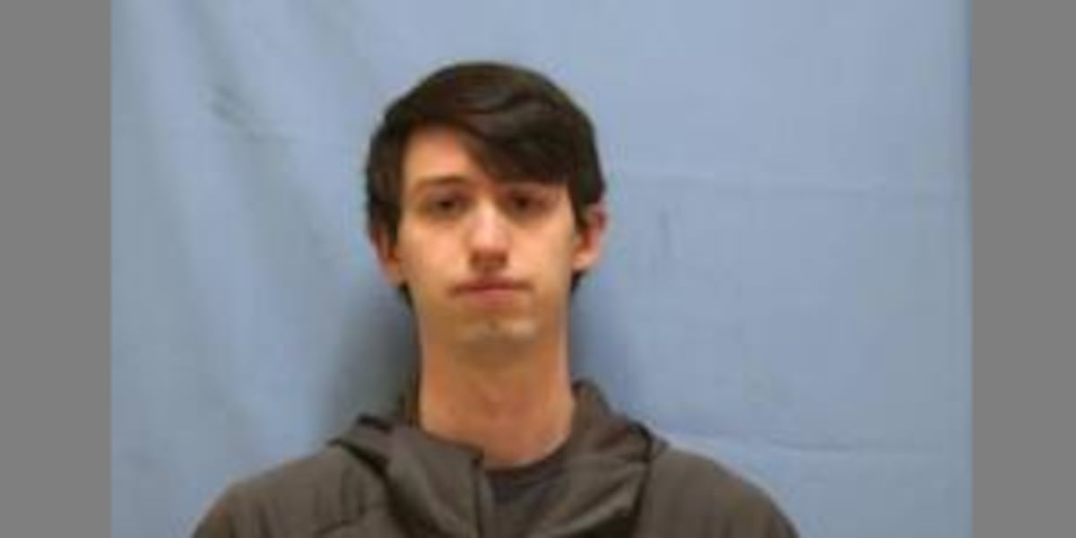 Former deputy convicted of raping child