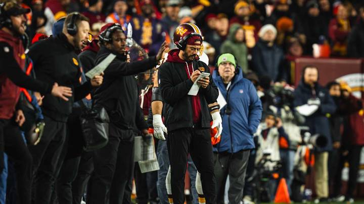 Tavita Pritchard gets emotional sendoff from Commanders before becoming Stanford HC