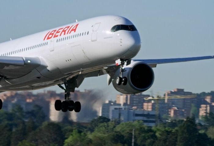 Iberia amplía un mes cancelación de vuelos a Venezuela, hasta 31 de diciembre