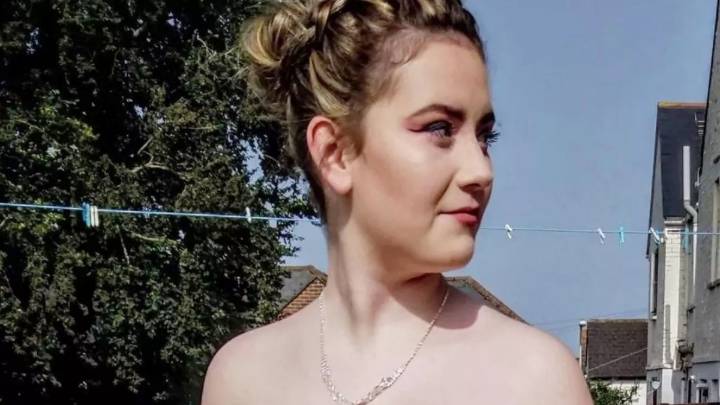 "No se sentía muy bien y nunca volvió a despertar": Mujer embarazada de 22 años murió repentinamente mientras dormía