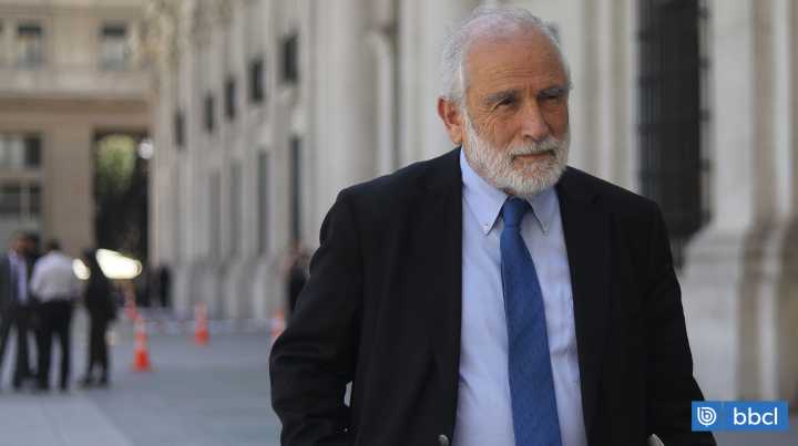 "Hay varias filas": Montes defiende estrategia en megatoma y aclara que "no se expropia para regalar"