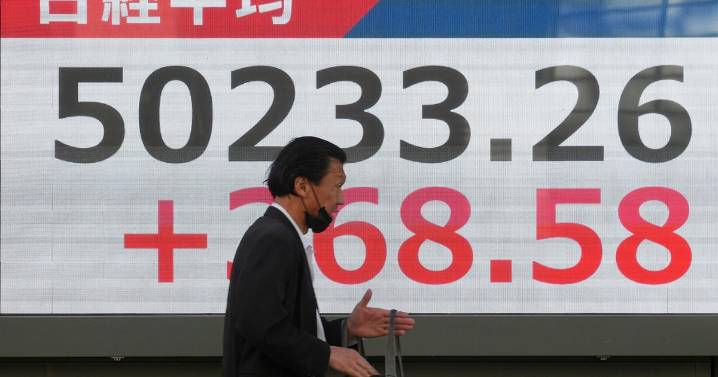 Wall Street steady ahead of new labor and inflation data