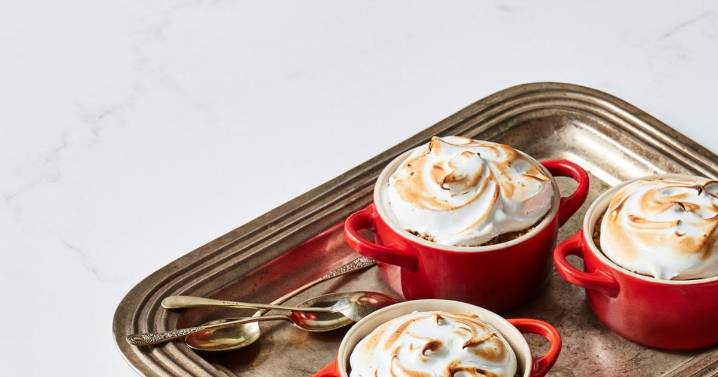 Best Holiday Gifts for Foodies: 9 Space-Saving Kitchen Upgrades