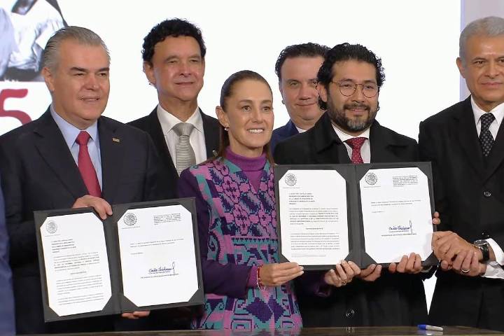 Sheinbaum sí acudirá al sorteo del Mundial 2026; se reunirá con Trump y el primer ministro de Canadá