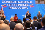 Presidente Maduro firma protocolo para impulsar exportaciones no petroleras