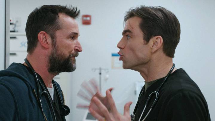 The Pitt Season 2 Opening Scene Reveals July 4th Chaos