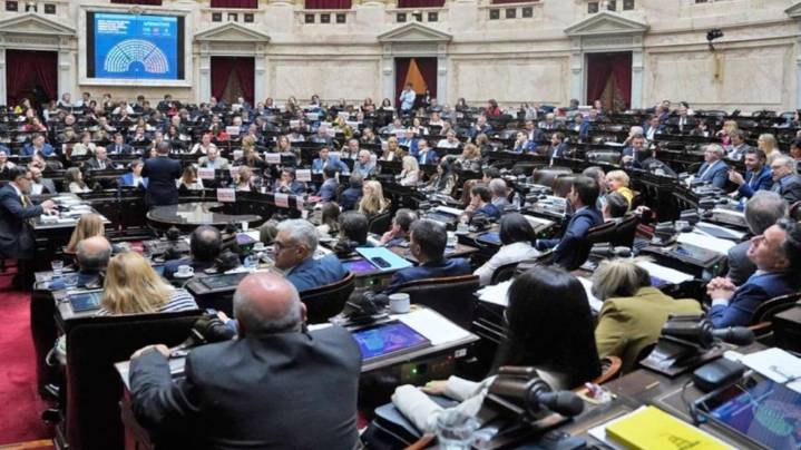 Urios: “La sociedad ve al peronismo como una oposición destructiva”