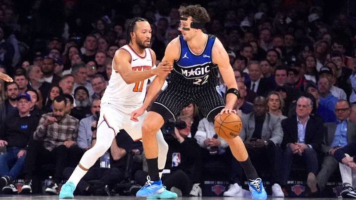 Franz Wagner avoids major injury; has high ankle sprain