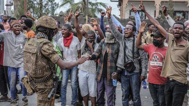 Firma de paz en Washington, combates en Uvira: el doble juego del proceso de paz congoleño