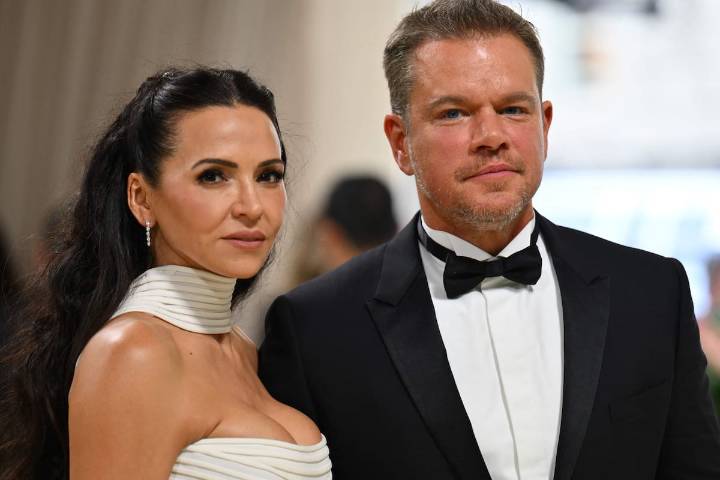 “Mi otra mitad”. Un flechazo en la playa y una relación bajo perfil: Matt Damon y Luciana Barroso festejan 20 años de amor