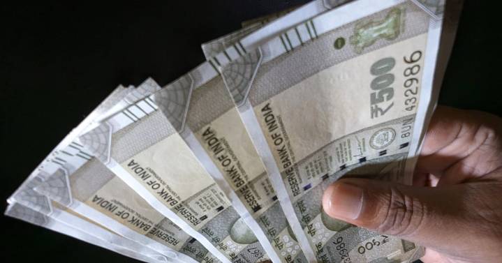 Rupee Slumps 9 Paise To Close At All-Time Low Of 90.41 Against US Dollar