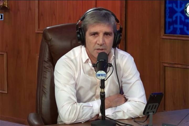 Caputo confirmó que negocia un crédito de hasta U$S 7.000 millones con bancos privados