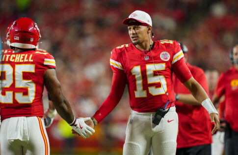 Chiefs vs Texans Inactives: Patrick Mahomes Suffers Double Blow, DeMeco Ryans’ Defense Dealt Quadruple Loses Patrick Mahomes misses two starters on offensive line as Texans go into the Chiefs matchup 