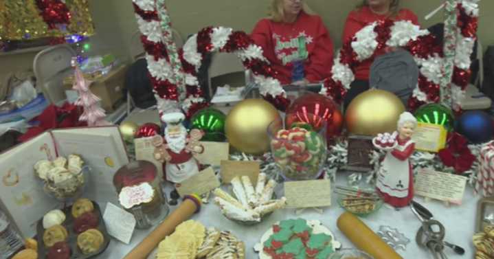 Pittsburgh group trying to break the world record for largest Christmas cookie exchange